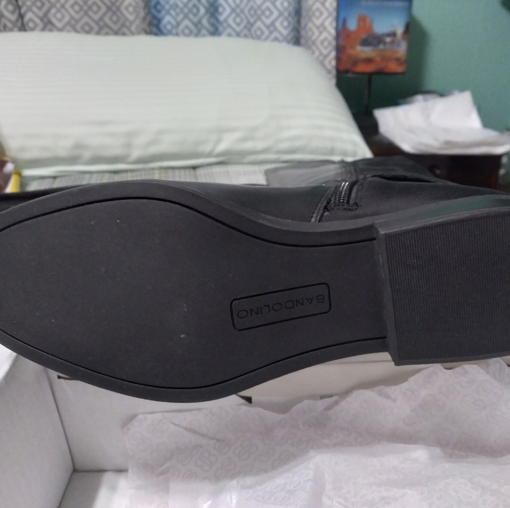 Boots - Picture 5 of 7